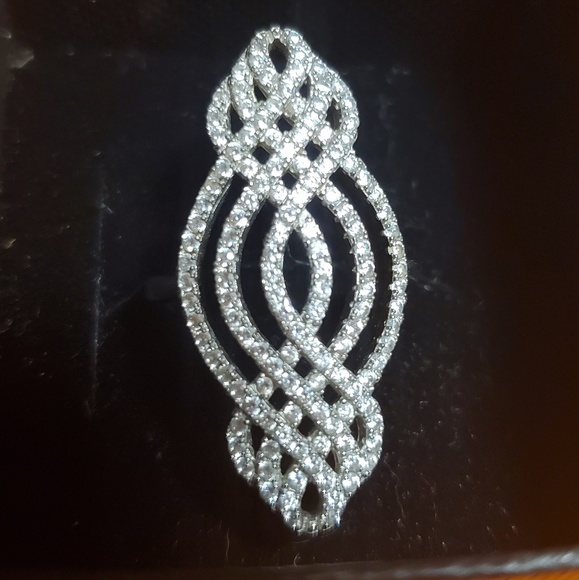 Jewelry - Beautiful ring